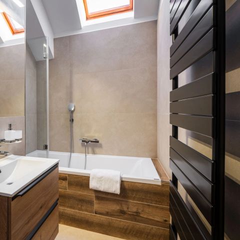 APARTMENT 8 people - 8C1