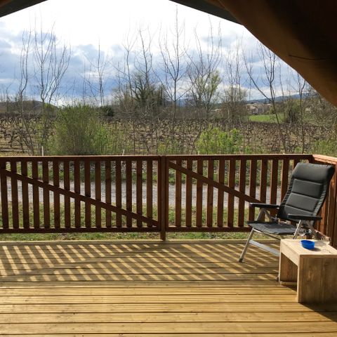 CANVAS AND WOOD TENT 4 people - including sanitary facilities