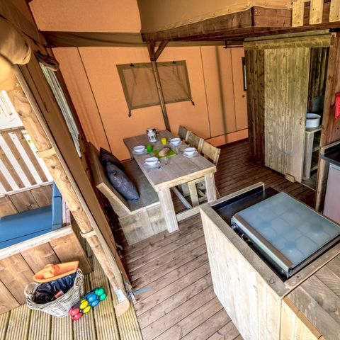 Canvas and wooden tent 6 persons - Lodgetent incl. sanitary facilities
