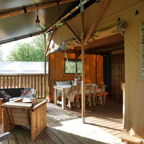 CANVAS AND WOOD TENT 6 people - Lodgetent incl. sanitary facilities