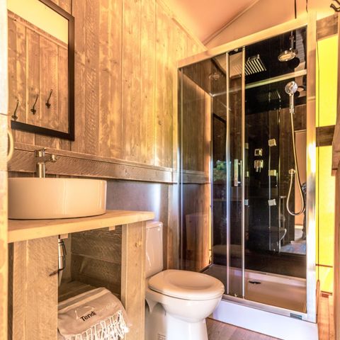 CANVAS AND WOOD TENT 4 people - incl. sanitary facilities and air conditioning (ADVENTURE COMFORT)