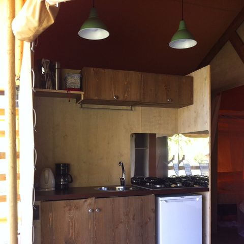 Canvas and wooden tent 6 persons - Incl. sanitary facilities