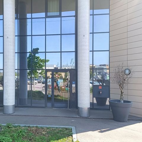 Terres de France - Appart Hotel Rouen Flaubert - Seine - Image N°2