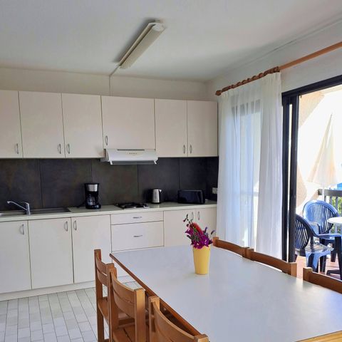 APARTMENT 6 people - 2-room flat
