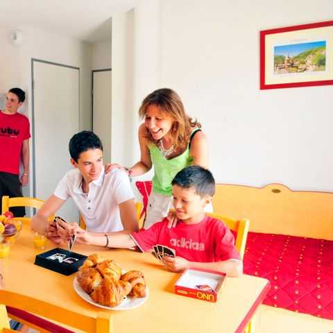 APARTMENT 4 people - 2 ROOMS 4 PEOPLE BALCONY