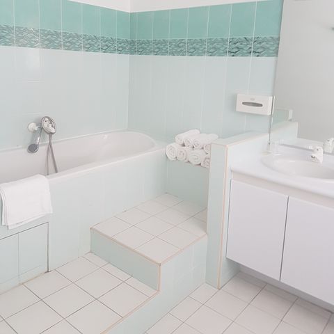 BEDROOM 2 people - G/227_HOTEL ROOM 2 PERS.