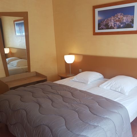 BEDROOM 4 people - G/227_FAMILY ROOM 4 PERS.