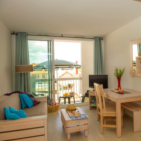 APARTMENT 6 people - G/165_2 ROOMS CABIN 6 PERSONS