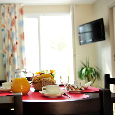 HOUSE 4 people - G/17_2-ROOM MAISONETTE SLEEPS 4