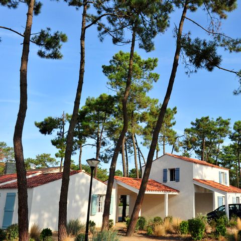 HOUSE 6 people - G/17_3-ROOM MAISONETTE SLEEPS 6