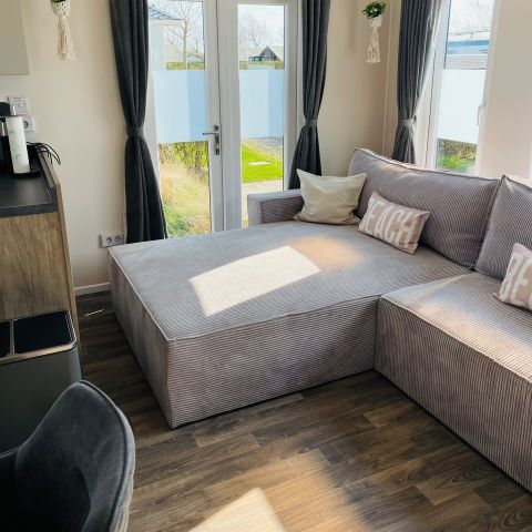 Chalet 4 persons - Location: Kamperland – Camping de Molenhoek – Beach J55