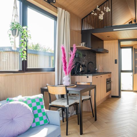 UNUSUAL ACCOMMODATION 3 people - Value - Luxury 2