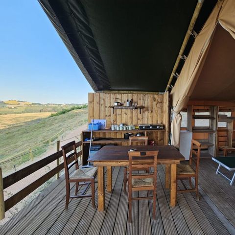 CANVAS AND WOOD TENT 4 people