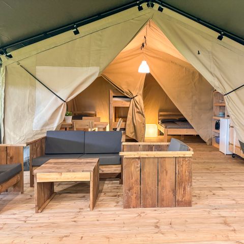 Canvas and wooden tent 5 persons