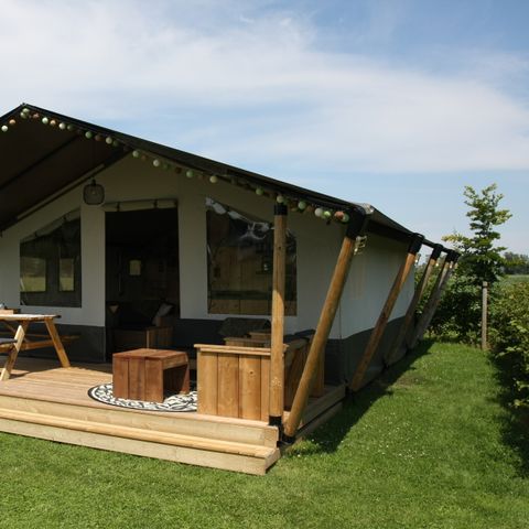 Canvas and wooden tent 6 persons