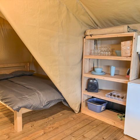 Canvas and wooden tent 5 persons