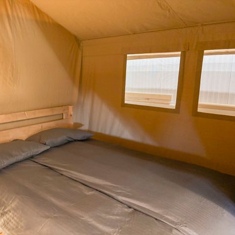 Canvas and wooden tent 5 persons