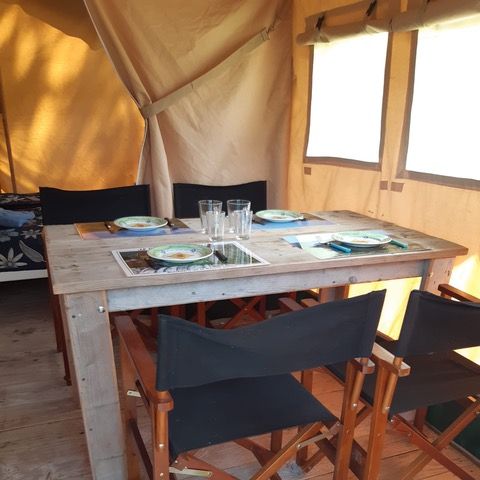 Canvas and wooden tent 4 persons