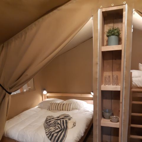 Canvas and wooden tent 5 persons