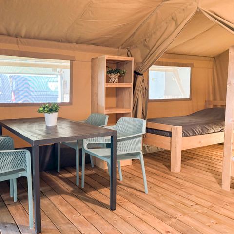 CANVAS AND WOOD TENT 5 people