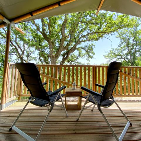 Canvas and wooden tent 6 persons - including sanitary facilities