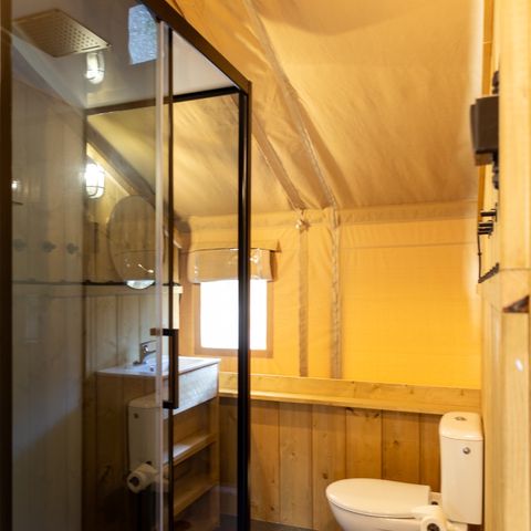 CANVAS AND WOOD TENT 6 people - including sanitary facilities