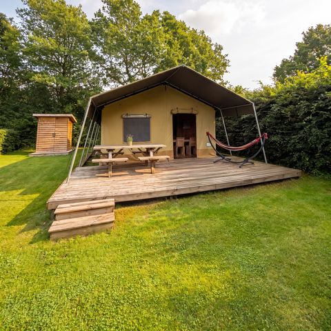 CANVAS AND WOOD TENT 5 people - Glamping lodge with en-suite facilities