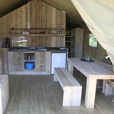 CANVAS AND WOOD TENT 5 people - Strandheem lodge glamping with private sanitary facilities