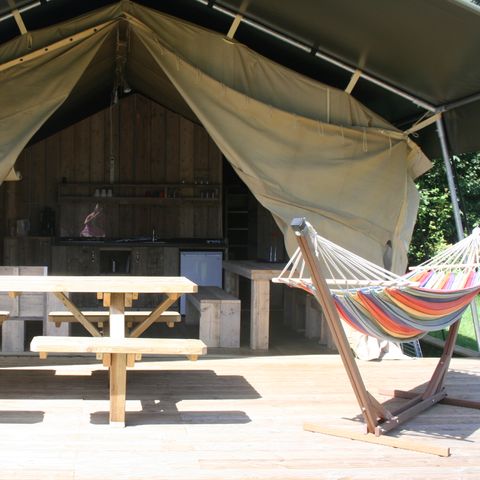 CANVAS AND WOOD TENT 5 people - Glamping lodge with en-suite facilities