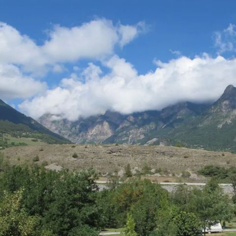 Camping Le Domaine des Écrins - Hautes-Alpes - Image N°2