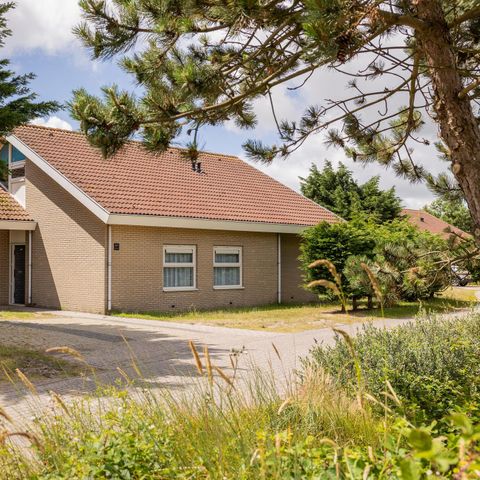 HOUSE 8 people - Holiday villa with private indoor swimming pool and sauna