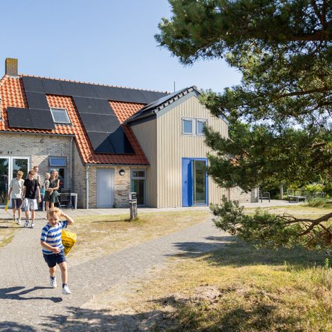 Group accommodation 12 persons - Family farm with a private indoor swimming pool and sauna