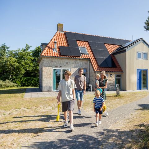 House 8 persons - Family farm with a private indoor swimming pool and sauna