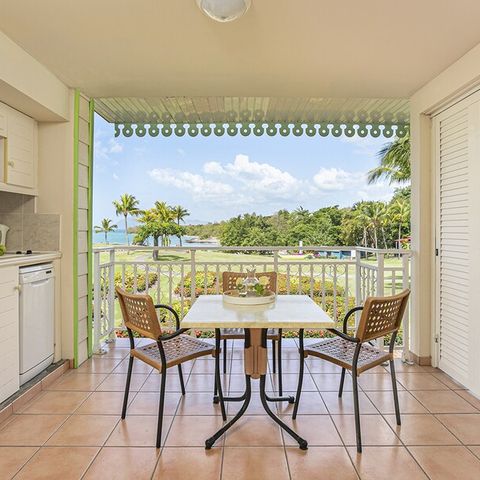 Studio 3 persons - Sleeps 3 – Sea view – Terrace