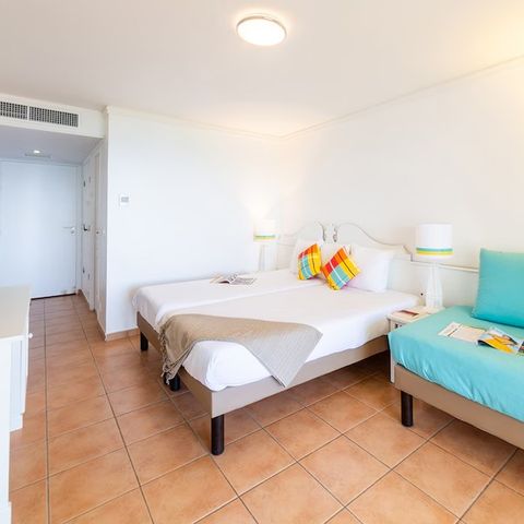 Studio 3 persons - Sleeps 3 - Terrace - View - Prime location - Air-conditioned