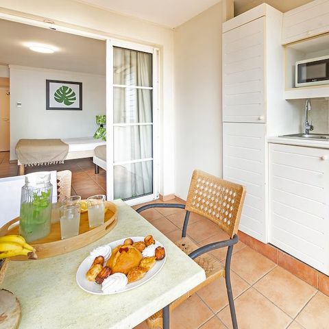 Studio 3 persons - Sleeps 3 – Terrace – Air-conditioned