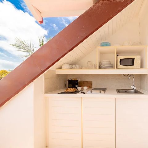 Apartment 6 persons - Sleeps 6 – 2 bedrooms – Terrace – Sea view – Prime location – Air-conditioned