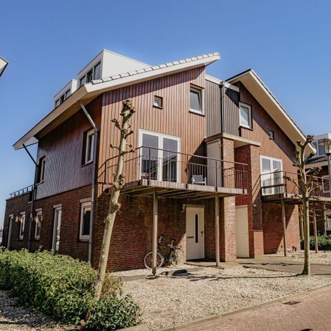 Apartment 4 persons - Family flat in Uitgeest with a large terrace