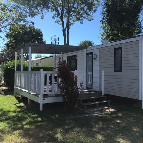 Mobile home 4 persons - Sunday – - COMFORT - COTTAGE - 2 bedrooms - – 30 m² – Covered terrace - Sleeps 4