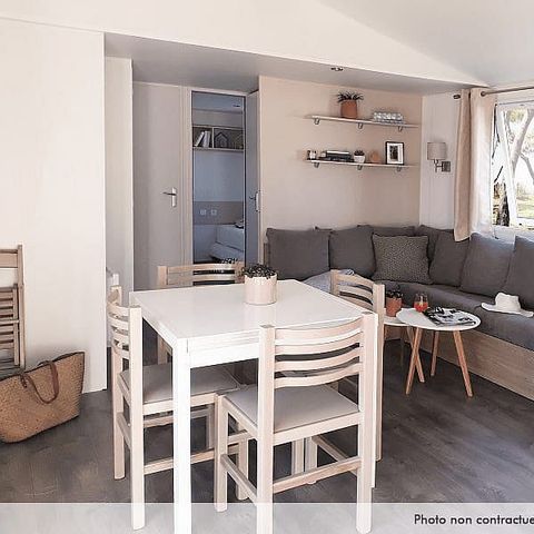MOBILE HOME 8 people - 6/8 seats,