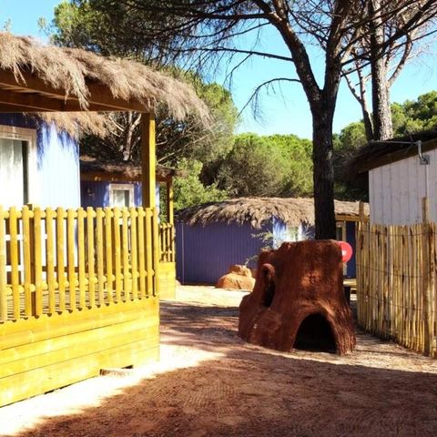 BUNGALOW 8 people - Comfort 4 Rooms 6/8 People Air-conditioned + TV