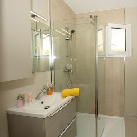 Villa 7 persons - Villa Cottage 5/7 pers. 2 bedrooms 40 m² air-conditioned with bio climatic pergola