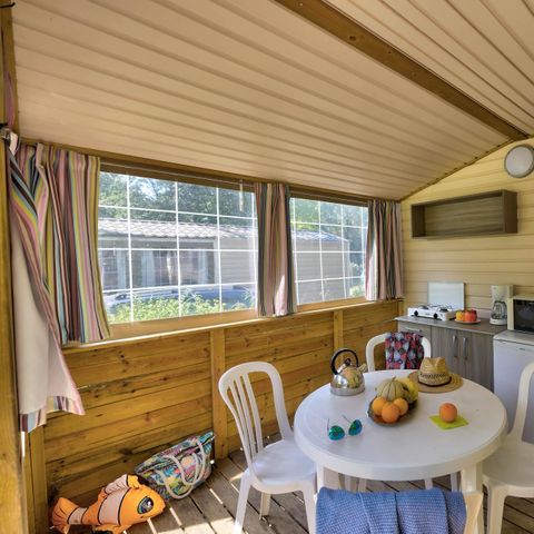 Glamping tent 5 persons - Cabane Nature - 2 bedrooms-without - Sanitary facilities-covered terrace-19m²-without - TV
