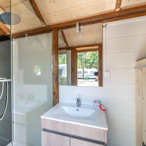 Pitch - Premium Private Bathrooms - 6 people
