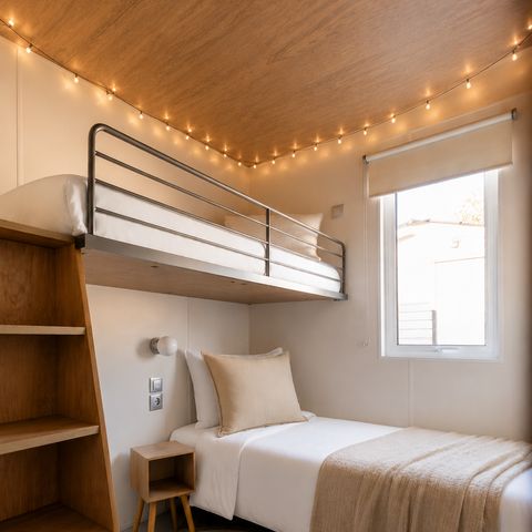 Mobile home 6 persons - Cocoon 3-bedroom - 2-bathroom - PREMIUM+ – 40 m² – spa – air conditioning – - TV – washing machine – griddle – covered terrace – travel pack