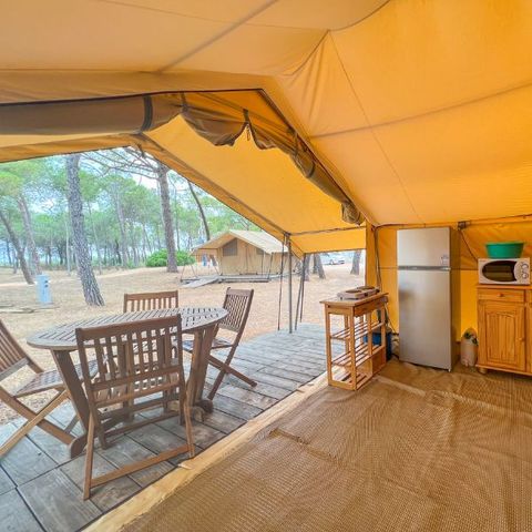 Canvas and wooden tent 4 persons - Canvas & wood tent, without sanitary facilities