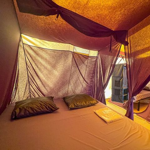 TENT 4 people - Escapade tent (without sanitary facilities)