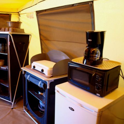 TENT 4 people - Escapade tent (without sanitary facilities)