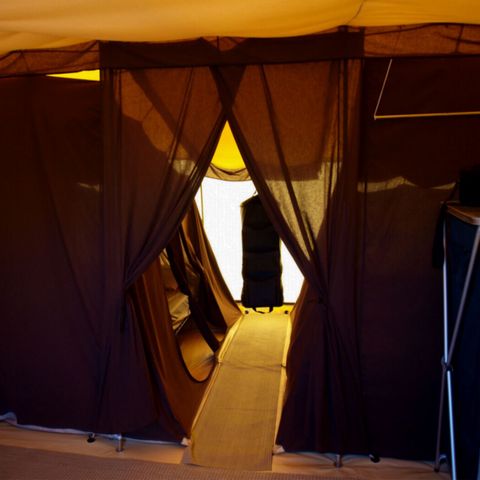 TENT 4 people - Escapade tent (without sanitary facilities)