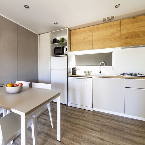 MOBILE HOME 5 people - PREMIUM - 2 bedrooms with air conditioning +TV+ Gas hob + 2 bathrooms